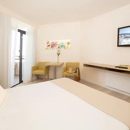 Hotel Sabina Playa (adults Only) 4*